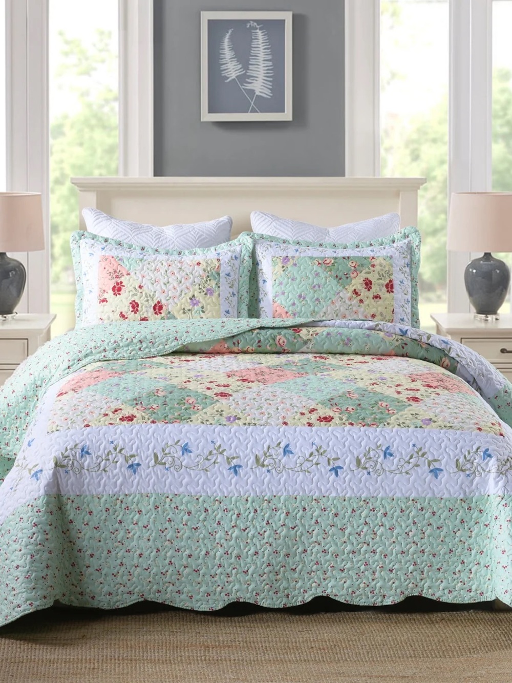 3 PIECE FLORAL PATCHWORK QUILT SET – LIGHTWEIGHT COTTAGE GARDEN BEDSPREAD
